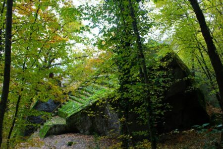 piramide etrusca di bomarzo 2